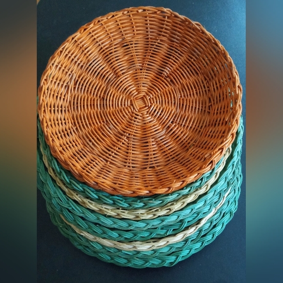 Vintage Bamboo/Wicker Plate Holders or Wall Decor ππ§‘ππ - Picture 2 of 8